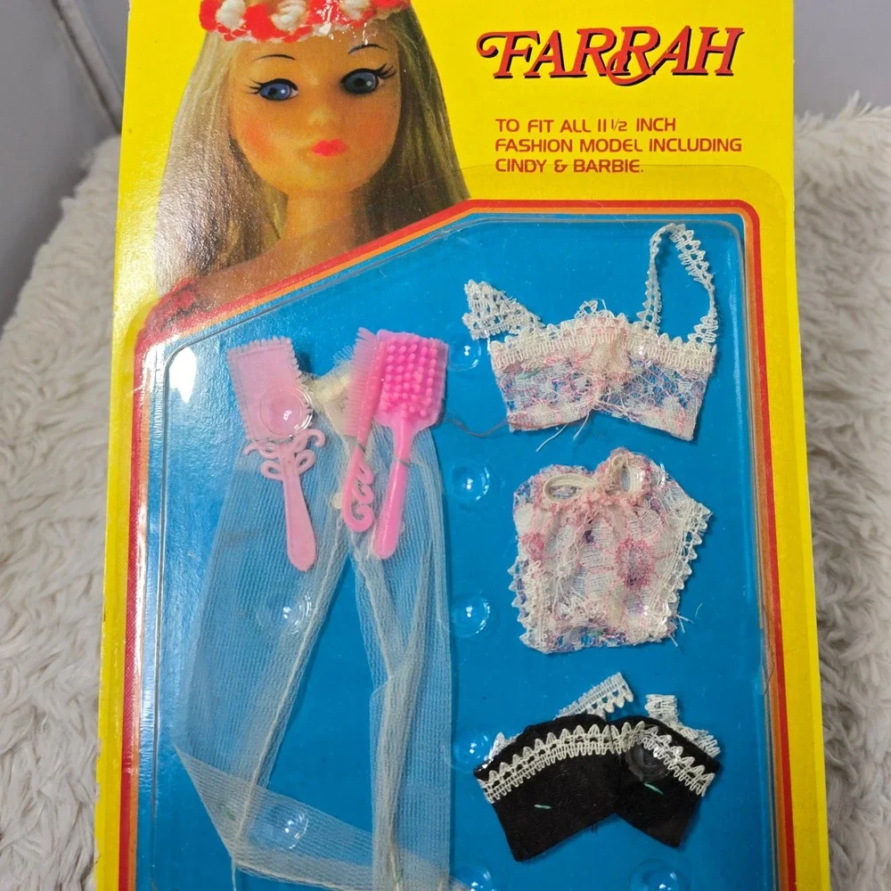 Vintage 70s 80s Farrah Doll Clothing Accessory Set 11.5 Inch‎ Barbie Cindy PT-46